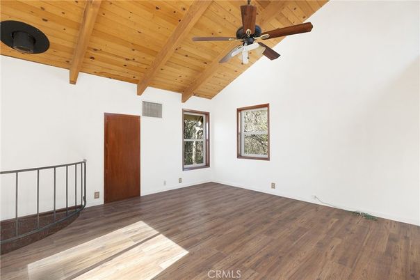 Empty room, Interior, Wooden Beams, Wooden Ceilings, Wood Texture Flooring