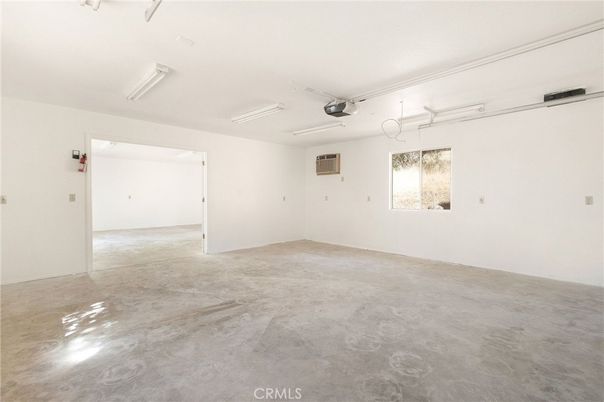 Empty room, Garage, Interior