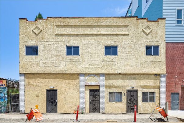 Exterior, Facade, Brick Facade, Rowhouse