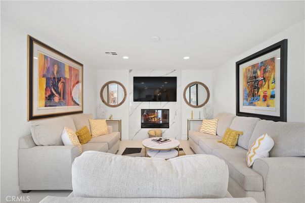 Fireplace, Interior, Living room, Recessed Lighting