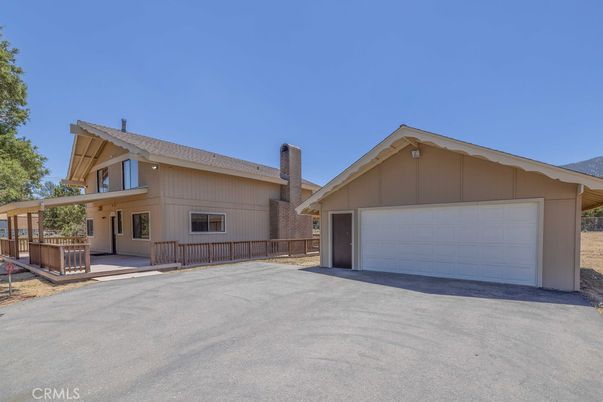 Detached Garage, Exterior