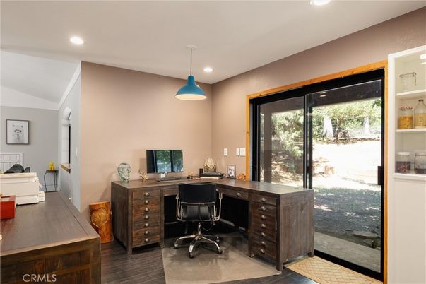 Home Office, Interior, Pendant Lights, Recessed Lighting, Wood Texture Flooring