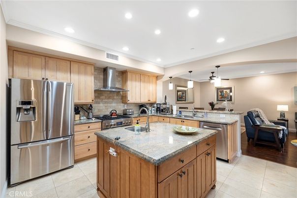 Interior, Kitchen, Living room, Pendant Lights, Recessed Lighting, Stainless Steel Appliances, Wood Texture Flooring