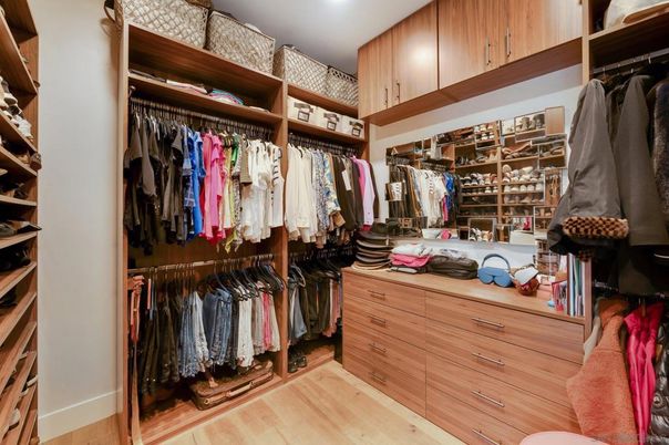 Interior, Recessed Lighting, Walk-in Closets, Wood Texture Flooring
