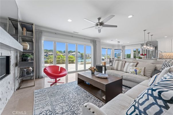 Fireplace, Interior, Living room, Pendant Lights, Recessed Lighting, Water