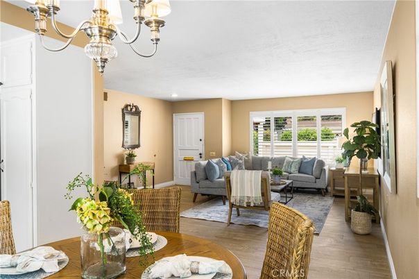 Chandelier, Dining room, Interior, Living room, Wood Texture Flooring