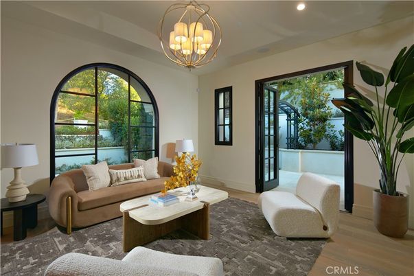 Chandelier, Interior, Living room, Recessed Lighting, Wood Texture Flooring