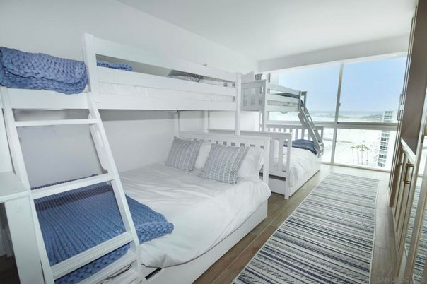Bedroom, Interior, Water, Wood Texture Flooring