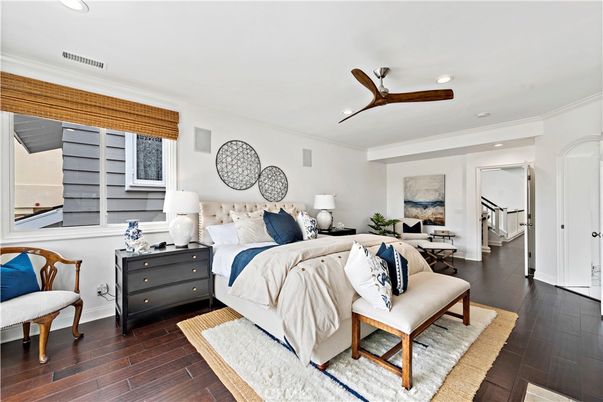Bedroom, Interior, Recessed Lighting, Wood Texture Flooring