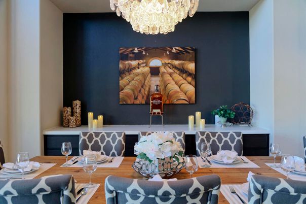Chandelier, Dining room, Interior