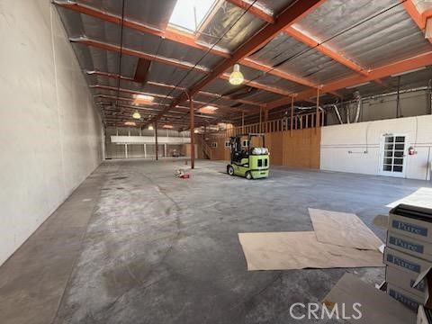 Garage, Interior, Wooden Beams