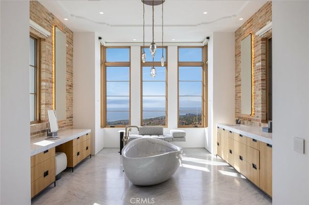 Bathroom, Dual Sink Vanities, Free Standing Baths, Interior, Pendant Lights, Recessed Lighting, Water