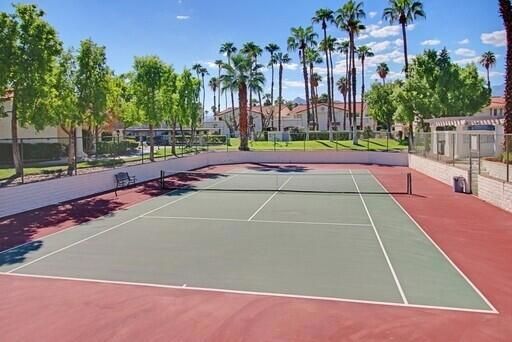 Exterior, Tennis Courts