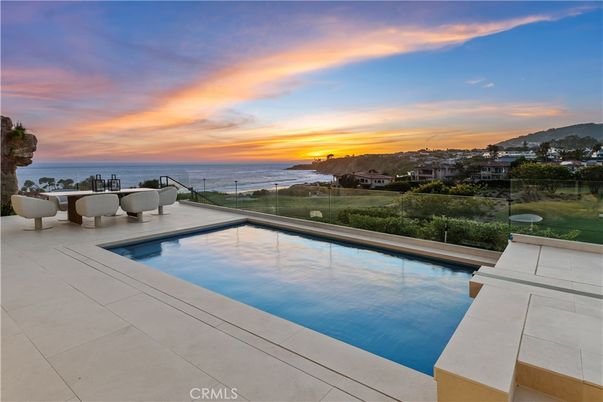 Exterior, Pool, Water