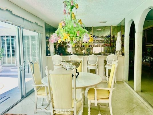 Dining room, Interior
