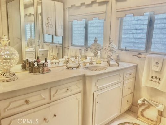 Bathroom, Dual Sink Vanities, Interior, Water