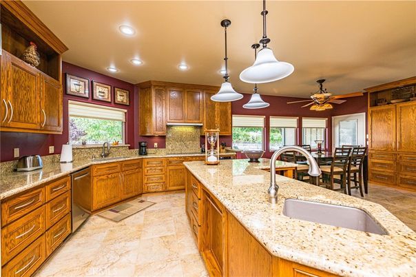 Dining room, Interior, Kitchen, Pendant Lights, Recessed Lighting