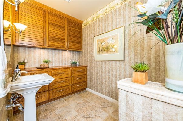 Bathroom, Interior, Pendant Lights