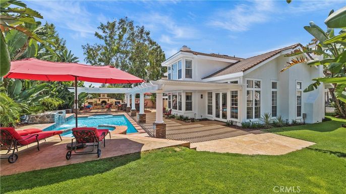 Backyard, Exterior, Pool