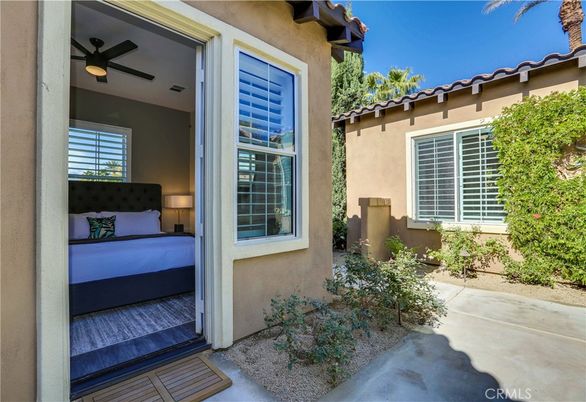 Bedroom, Exterior