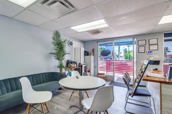Dining room, Interior