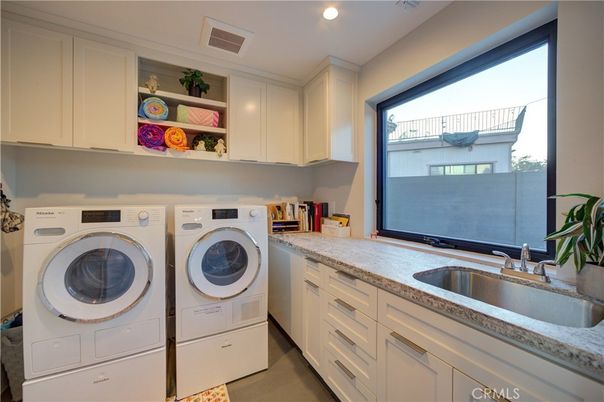 Interior, Recessed Lighting, Washer