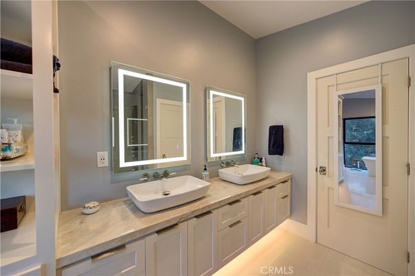 Bathroom, Dual Sink Vanities, Interior, Wood Texture Flooring
