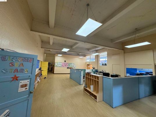 Interior, Kitchen, Pendant Lights, Wood Texture Flooring