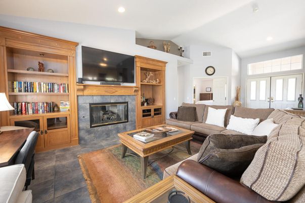 Fireplace, Interior, Living room, Recessed Lighting
