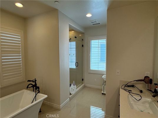 Bathroom, Free Standing Baths, Interior, Recessed Lighting