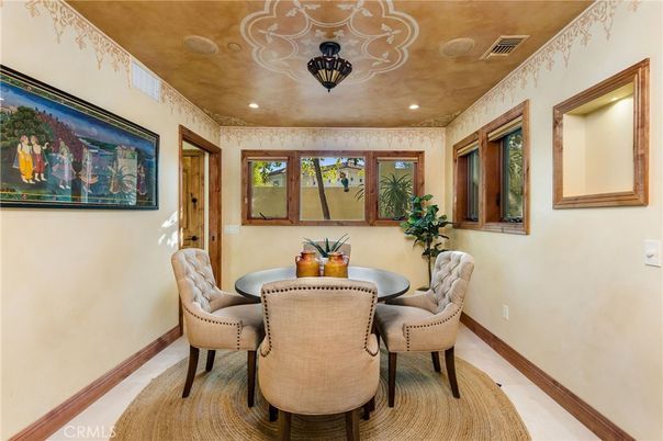 Dining room, Interior, Recessed Lighting