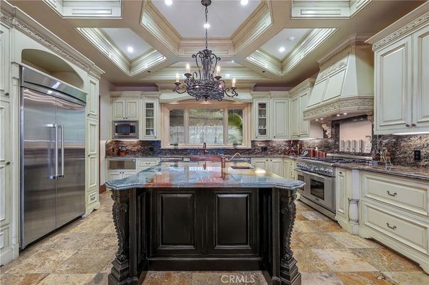 Chandelier, Interior, Kitchen, Recessed Lighting, Stainless Steel Appliances