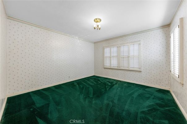 Chandelier, Empty room, Interior