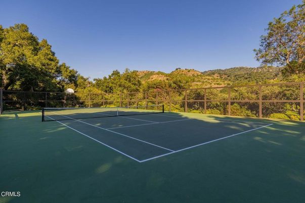 Exterior, Tennis Courts