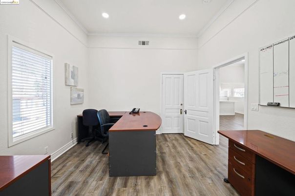 Home Office, Interior, Recessed Lighting, Wood Texture Flooring