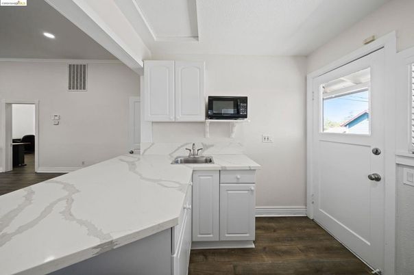 Interior, Kitchen, Recessed Lighting, Wood Texture Flooring