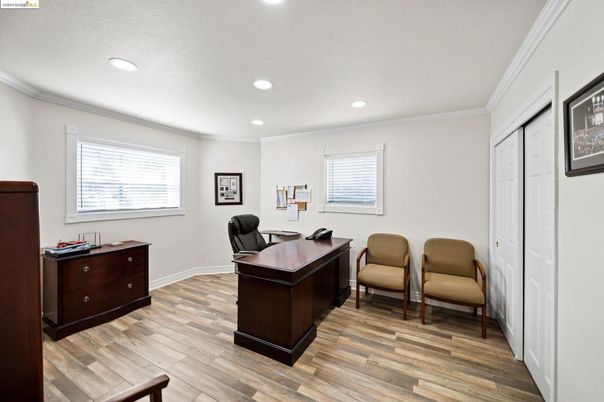 Home Office, Interior, Recessed Lighting, Wood Texture Flooring
