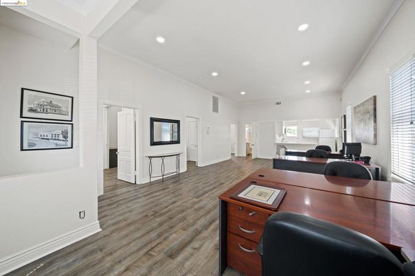 Home Office, Interior, Recessed Lighting, Wood Texture Flooring