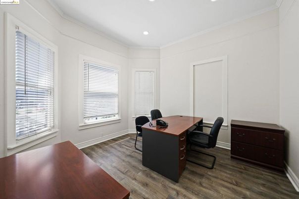 Home Office, Interior, Recessed Lighting, Wood Texture Flooring