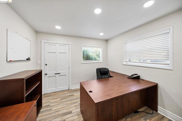 Home Office, Interior, Recessed Lighting, Wood Texture Flooring