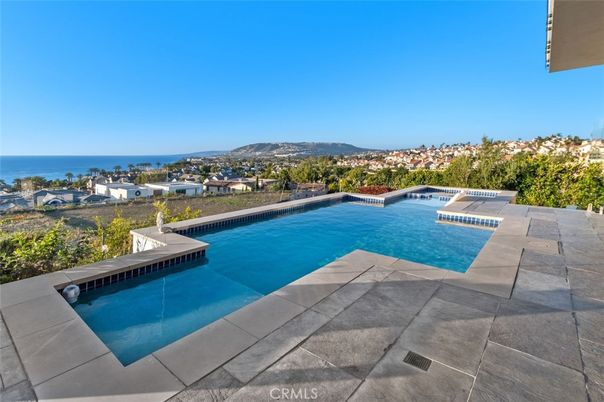 Exterior, Pool, Water