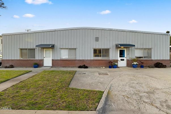 Backyard, Exterior, Facade, Brick Facade, Farmhouse