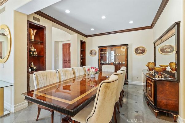 Dining room, Interior, Recessed Lighting