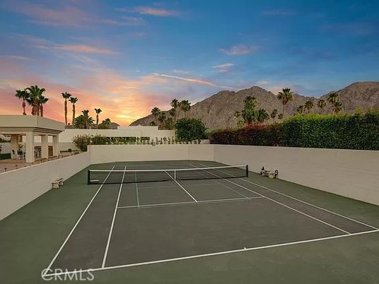 Exterior, Tennis Courts