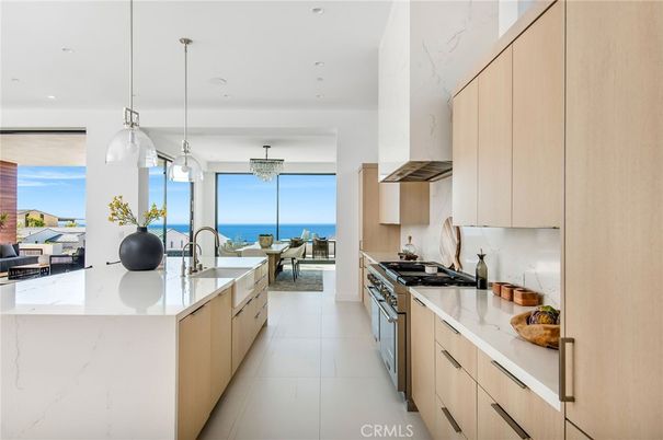 Interior, Kitchen, Pendant Lights, Recessed Lighting, Stainless Steel Appliances, Water