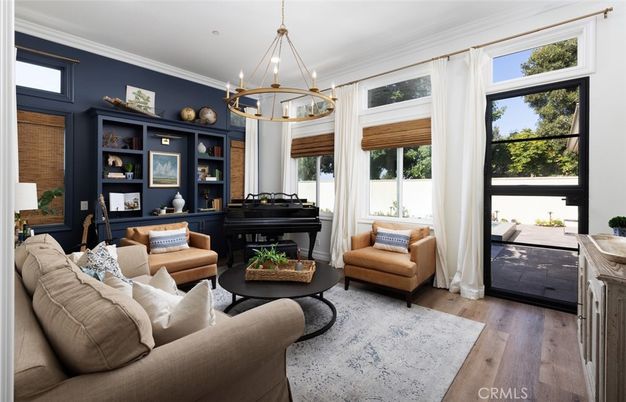 Interior, Living room, Pendant Lights, Piano, Wood Texture Flooring