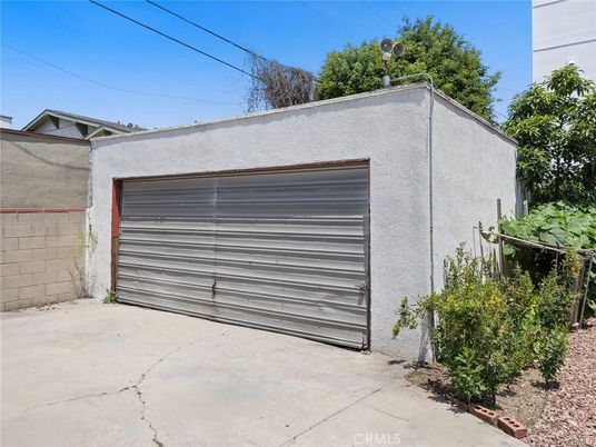 Detached Garage, Exterior