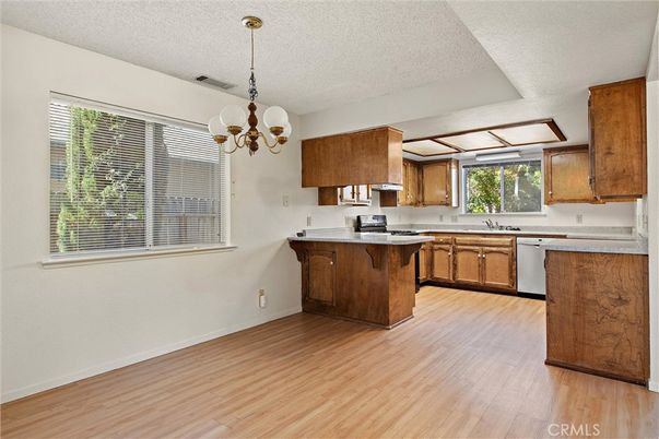 Chandelier, Interior, Kitchen, Wood Texture Flooring