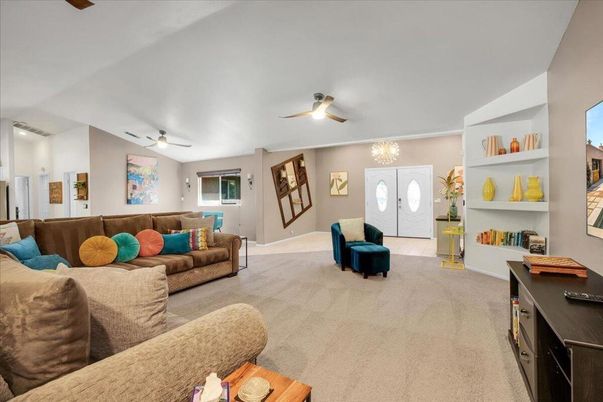 Chandelier, Interior, Living room