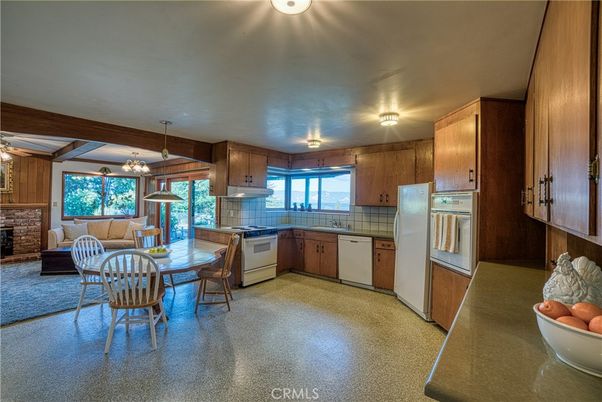 Dining room, Fireplace, Interior, Kitchen, Living room, Pendant Lights